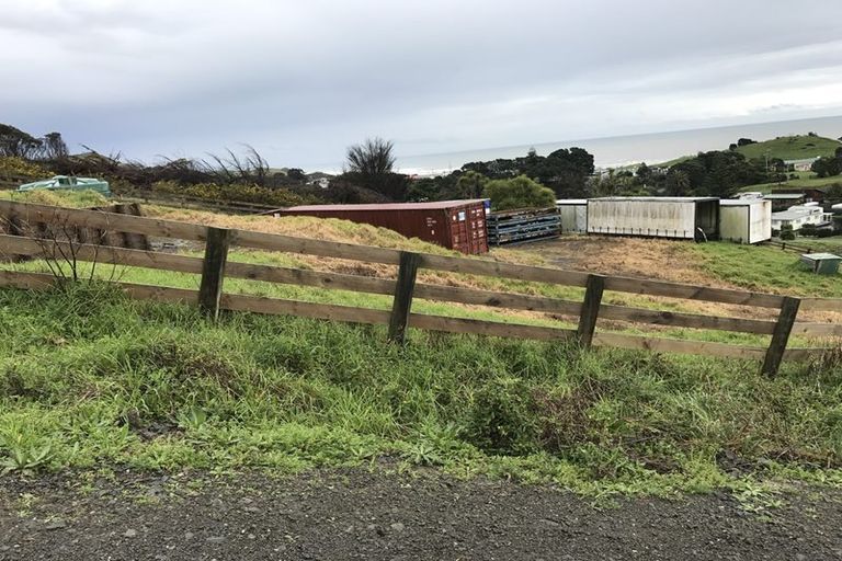 Photo of property in 17 North Street, Mokau, 4376