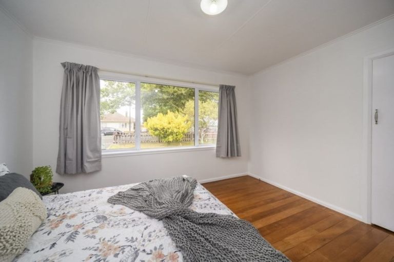 Photo of property in 649 Featherston Street, Roslyn, Palmerston North, 4414