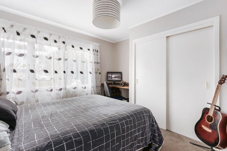 Photo of property in 23 Karaka Road, Otumoetai, Tauranga, 3110