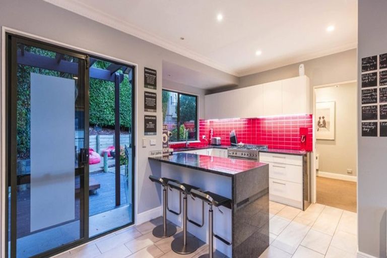 Photo of property in 26a John Rymer Place, Kohimarama, Auckland, 1071