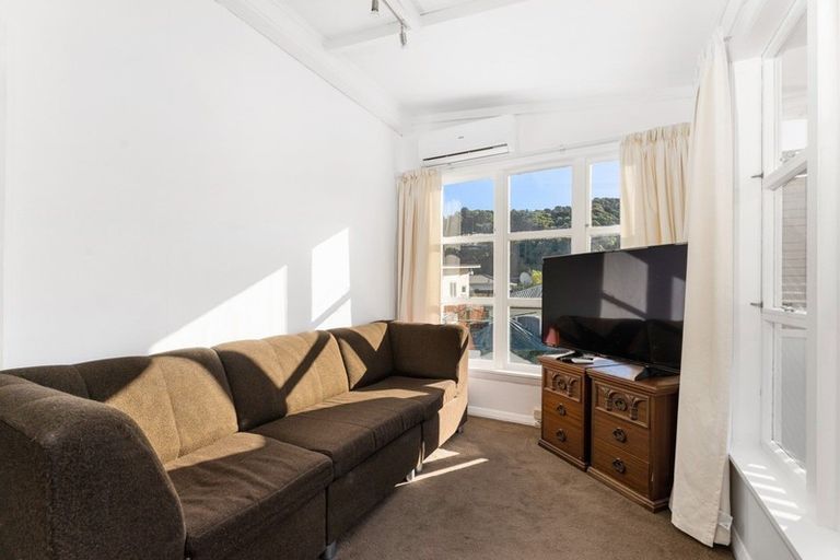 Photo of property in 93 Waikawa Road, Picton, 7220