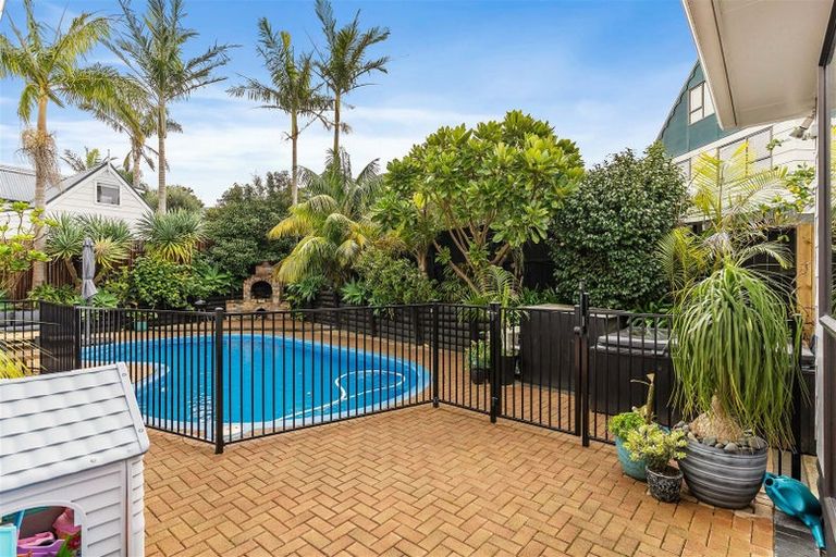 Photo of property in 4 Onepu Lane, Manly, Whangaparaoa, 0930