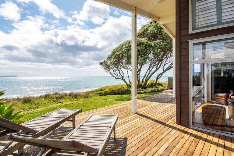 Photo of property in 97 Karewa Parade, Papamoa Beach, Papamoa, 3118