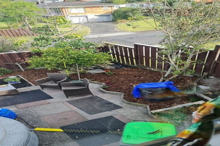 Photo of property in 1/3 Ondine Place, Glenfield, Auckland, 0629