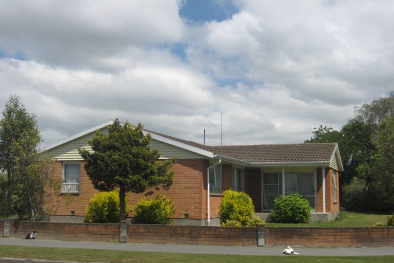 Photo of property in 90 Reynolds Avenue, Bishopdale, Christchurch, 8053