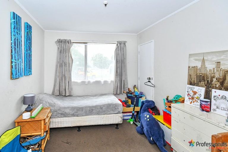 Photo of property in 1 Montego Place, Weymouth, Auckland, 2103
