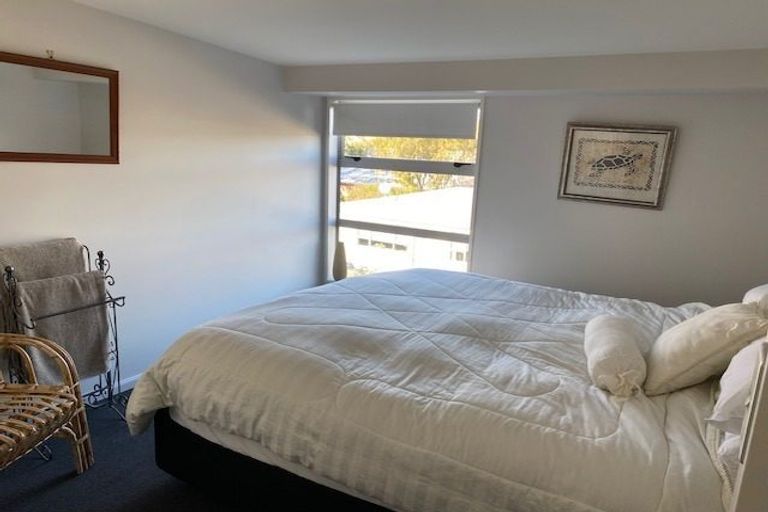 Photo of property in 130 Purchas Street, Edgeware, Christchurch, 8013