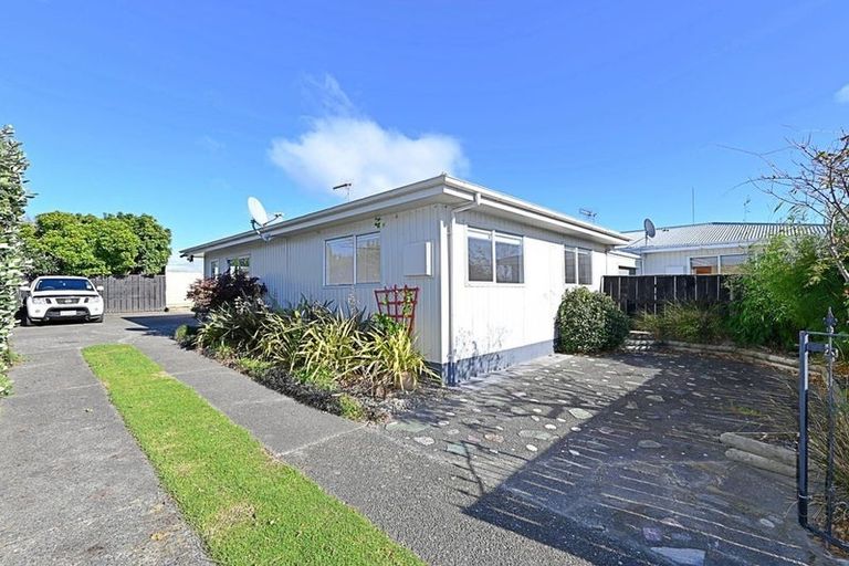 Photo of property in 1/35 Robinson Crescent, Tamatea, Napier, 4112