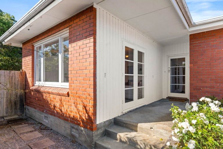 Photo of property in 64 Cologne Street, Martinborough, 5711