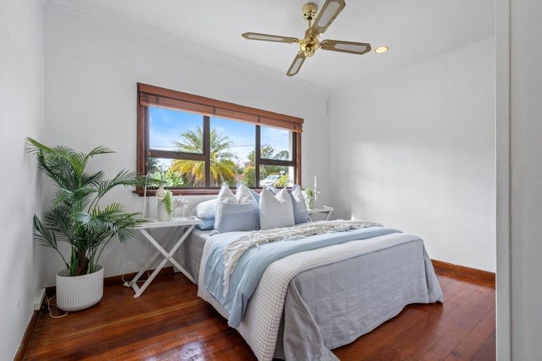 Photo of property in 22 Commins Road, Onerahi, Whangarei, 0110