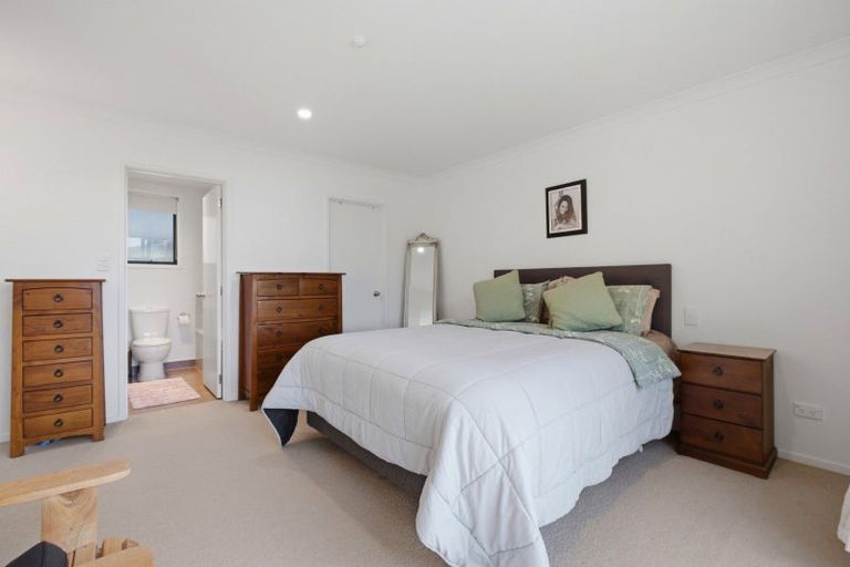 Photo of property in 31 Bateleur Close, Welcome Bay, Tauranga, 3112