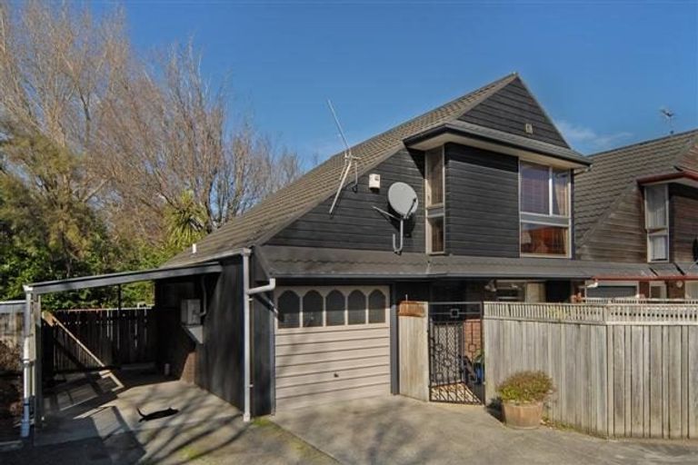 Photo of property in 1/146 Victoria Avenue, Hokowhitu, Palmerston North, 4410