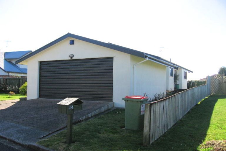 Photo of property in 14 Azimuth Place, Flagstaff, Hamilton, 3210