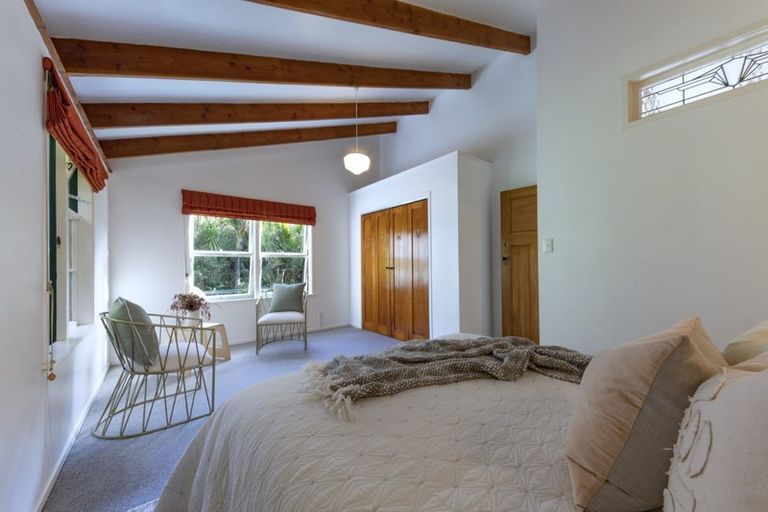 Photo of property in 79 Glenesk Road, Piha, New Lynn, 0772