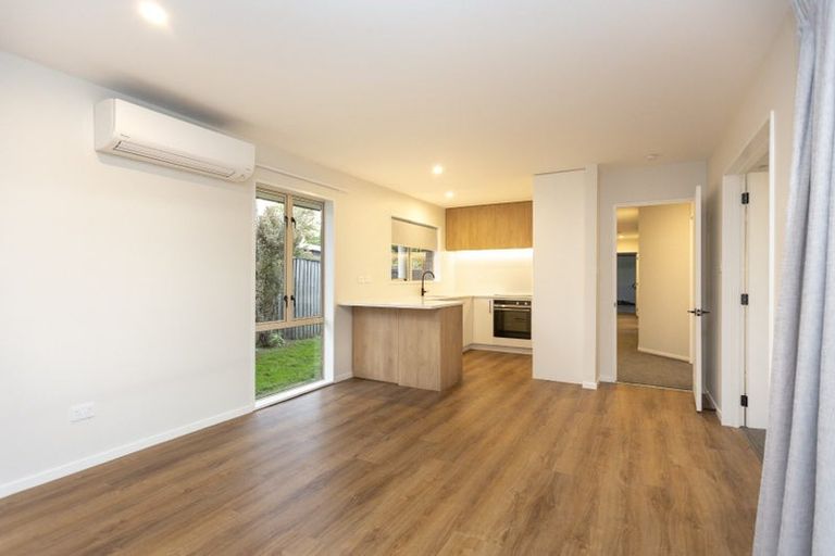 Photo of property in 32a Vagues Road, Northcote, Christchurch, 8052