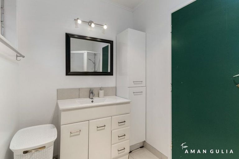 Photo of property in 10/85 Edmonton Road, Henderson, Auckland, 0612