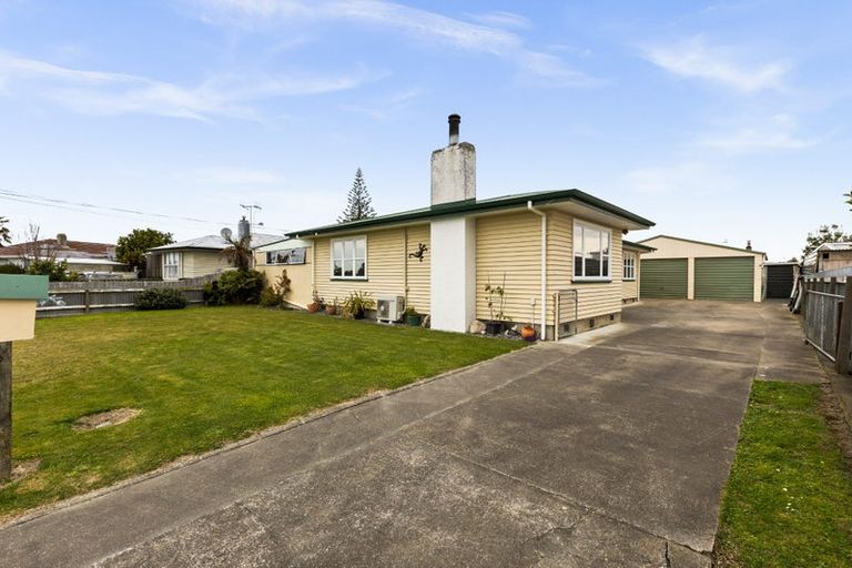Photo of property in 4 Curling Crescent, Onekawa, Napier, 4110