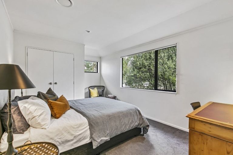 Photo of property in 23a Stafford Road, Northcote Point, Auckland, 0627