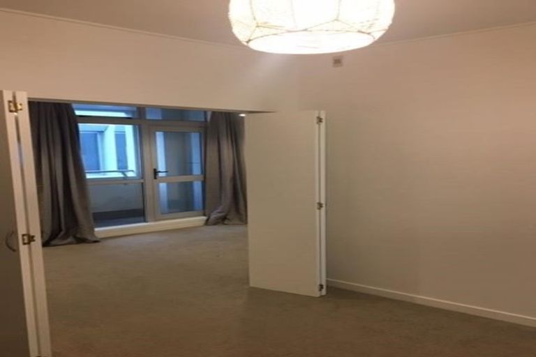 Photo of property in Dixonlane Apartments, 8/7 Feltex Lane, Te Aro, Wellington, 6011