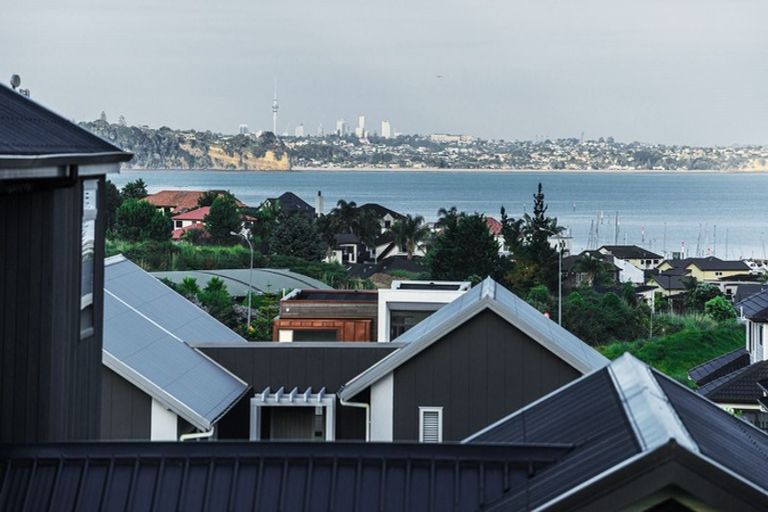 Photo of property in 9 Hapukupuku Avenue, Beachlands, Auckland, 2018