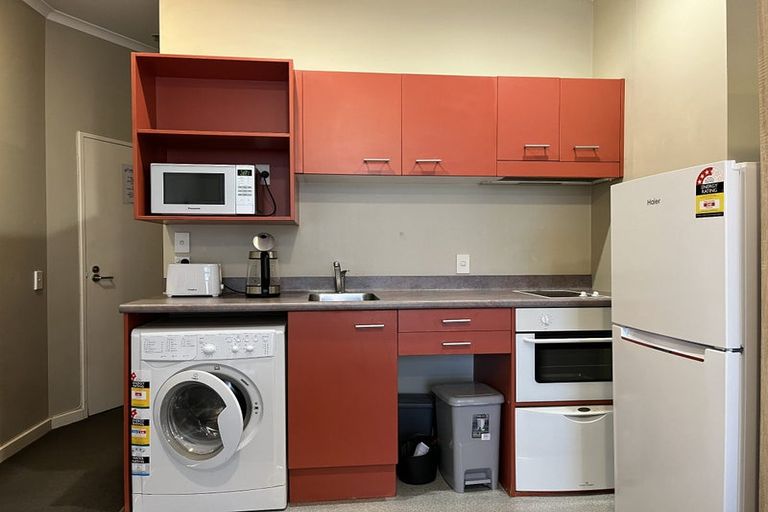 Photo of property in Aitken Street Apartments, 705/5 Aitken Street, Thorndon, Wellington, 6011