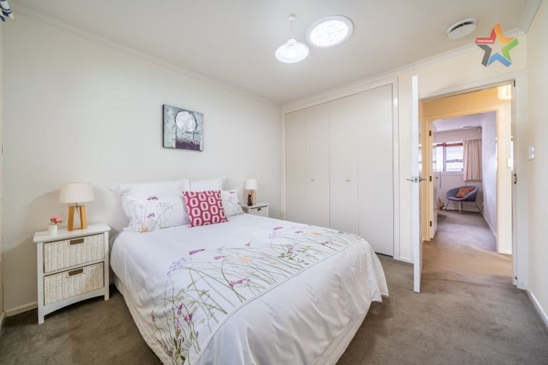 Photo of property in 5 Amberley Grove, Hutt Central, Lower Hutt, 5010