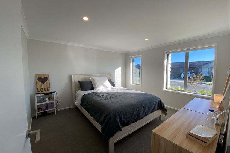 Photo of property in 33 Hills View Drive, Papamoa, 3118