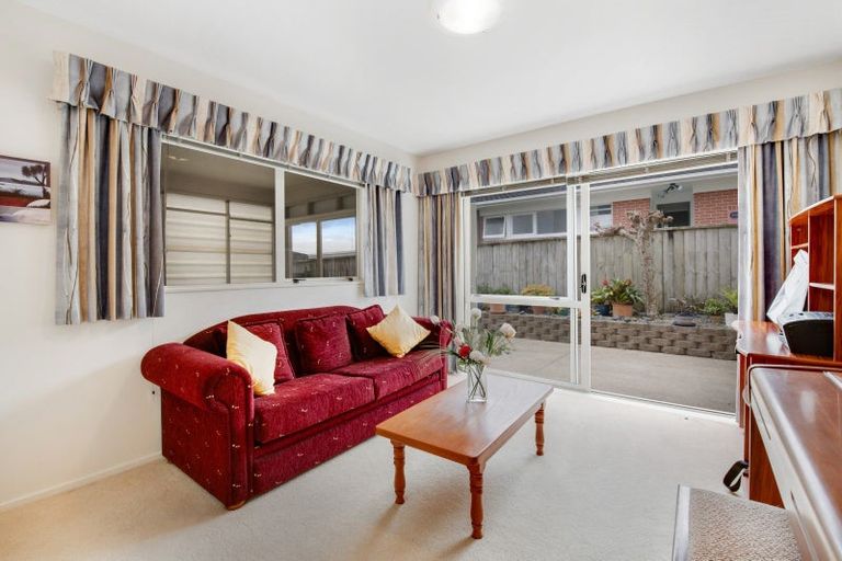 Photo of property in 14c Stanmore Bay Road, Stanmore Bay, Whangaparaoa, 0932