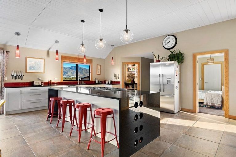 Photo of property in 22 Grayburn Lane, Albert Town, Wanaka, 9382