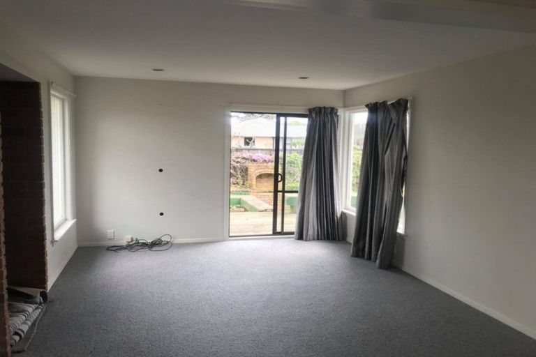 Photo of property in 12 Niagara Street, Wainoni, Christchurch, 8061