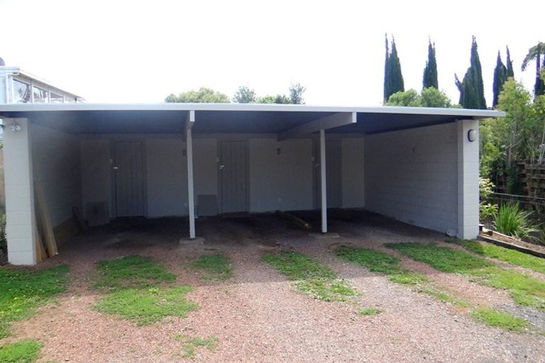 Photo of property in 30 Chartwell Avenue, Glenfield, Auckland, 0629