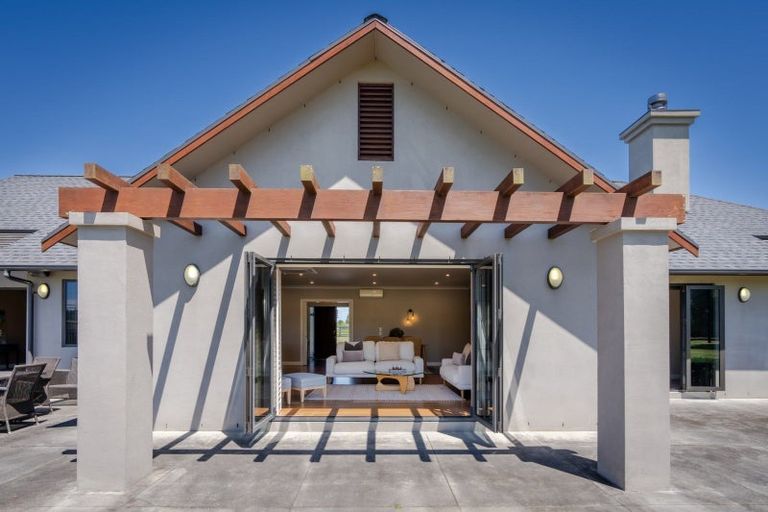 Photo of property in 32 Discombe Road, Tamahere, Hamilton, 3283