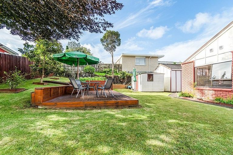 Photo of property in 24 Tiverton Crescent, Whalers Gate, New Plymouth, 4310