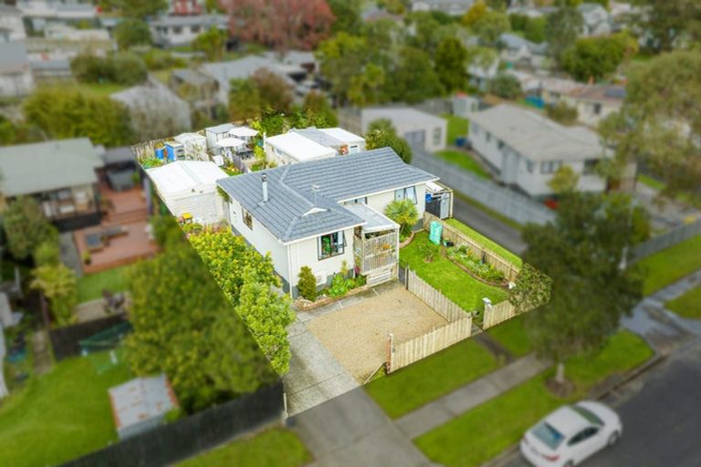 Photo of property in 57 Urlich Drive, Ranui, Auckland, 0612