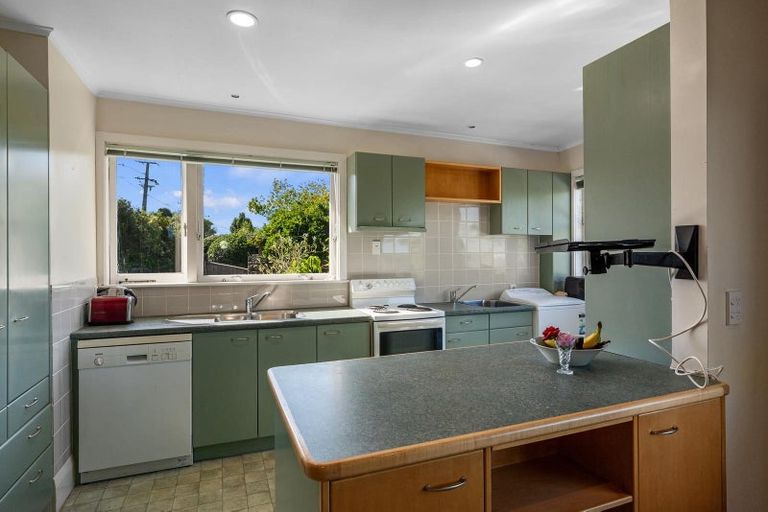 Photo of property in 49 Beach Road, Castor Bay, Auckland, 0620