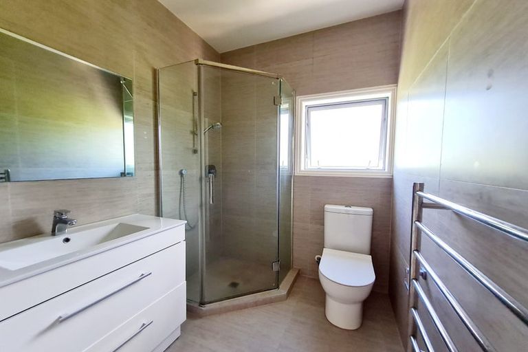 Photo of property in 82 Kyle Road, Greenhithe, Auckland, 0632