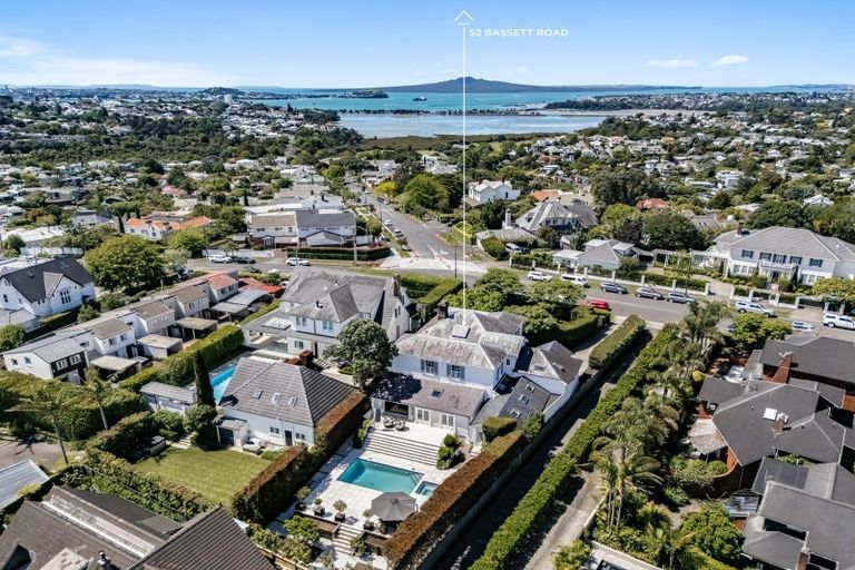 Photo of property in 52 Bassett Road, Remuera, Auckland, 1050
