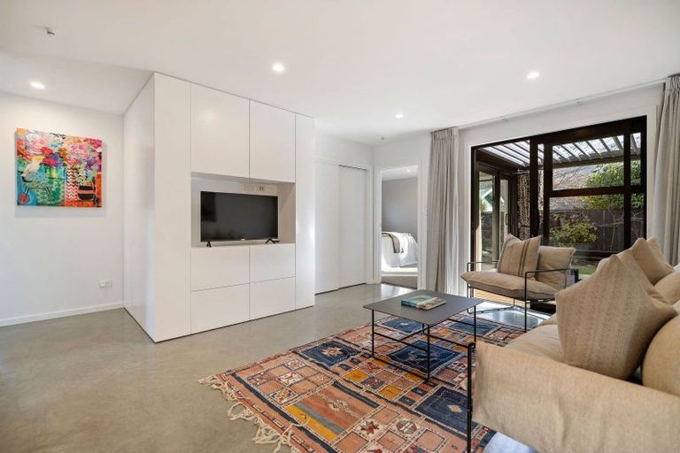 Photo of property in 20 Adamson Drive, Arrowtown, 9302