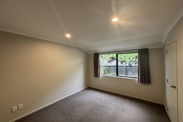 Photo of property in 12 Arthur Carwen Place, Pukekohe, 2120