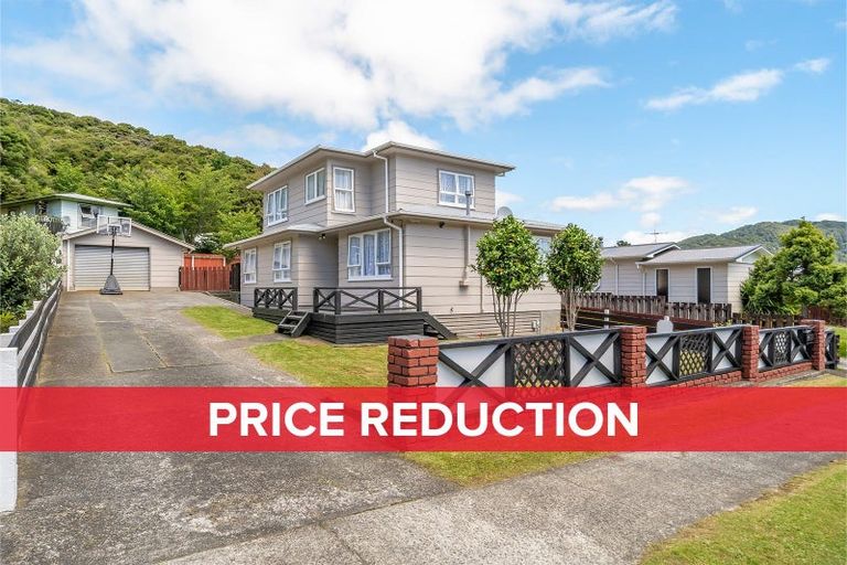 Photo of property in 20 Manurewa Grove, Wainuiomata, Lower Hutt, 5014