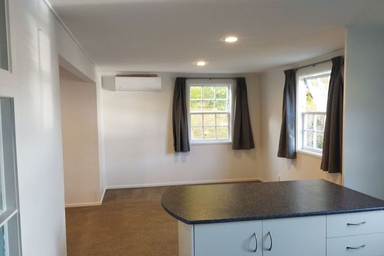 Photo of property in 24 Thurleigh Grove, Karori, Wellington, 6012