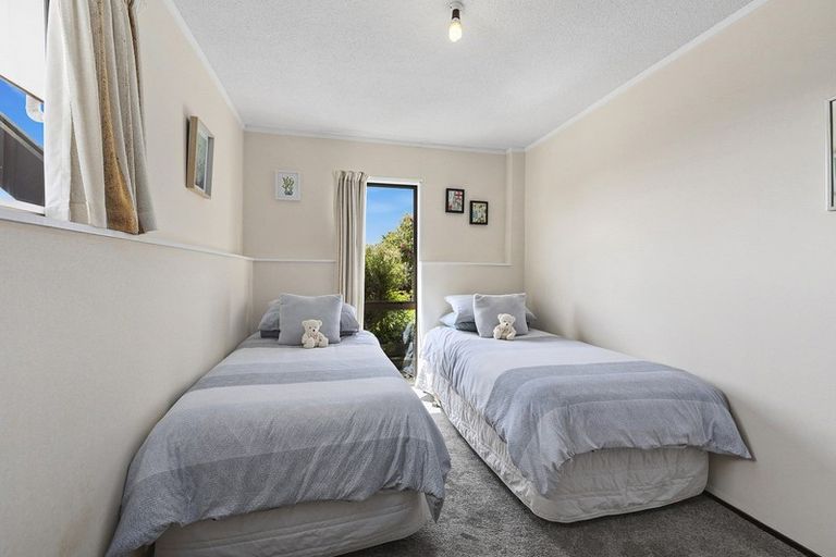 Photo of property in 9 Fillbridge Way, Karori, Wellington, 6012