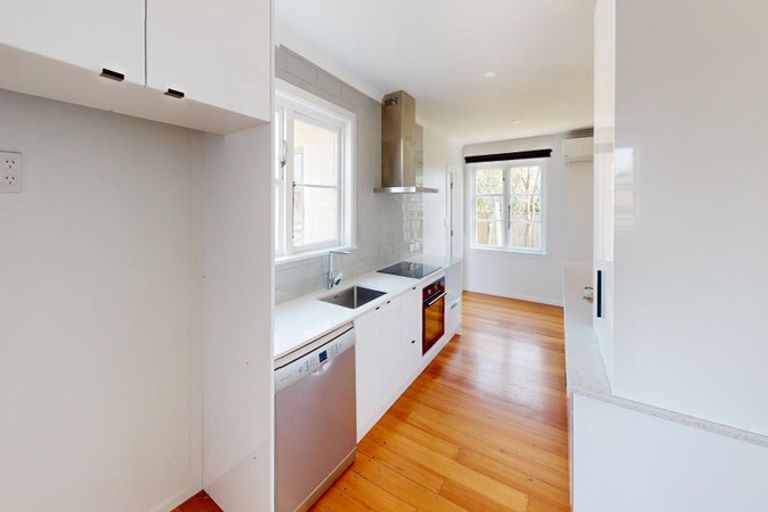 Photo of property in 39 Tyndall Street, Palmerston North, 4414