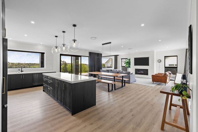 Photo of property in 29 Tuscany Way, Fitzherbert, 4410