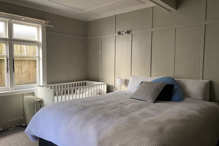 Photo of property in 18 Shoal Bay Road, Devonport, Auckland, 0624