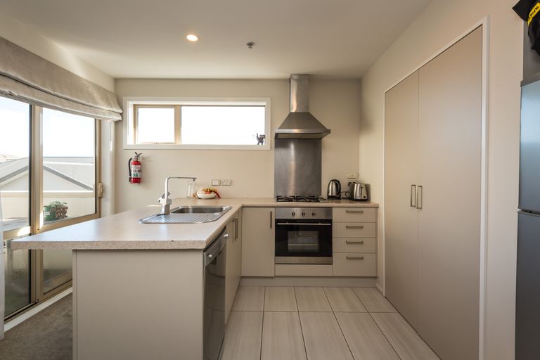 Photo of property in 6/9 Cameron Street, Sydenham, Christchurch, 8023