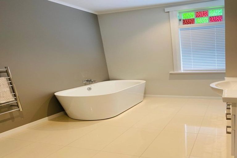 Photo of property in 67 Beach Road, Pahurehure, Papakura, 2113