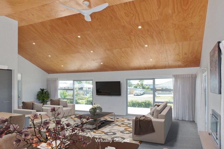 Photo of property in 7 Awahou Place, Foxton, 4814