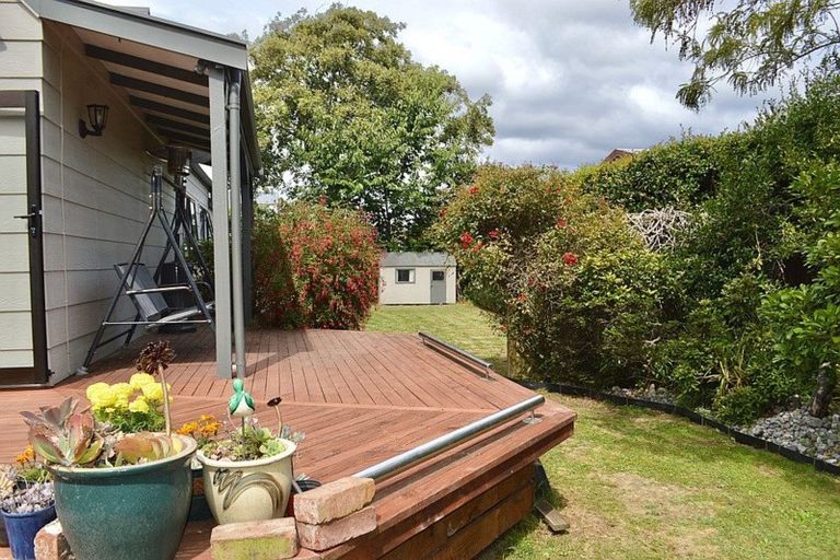Photo of property in 11 Renata Road, Otaki, 5512