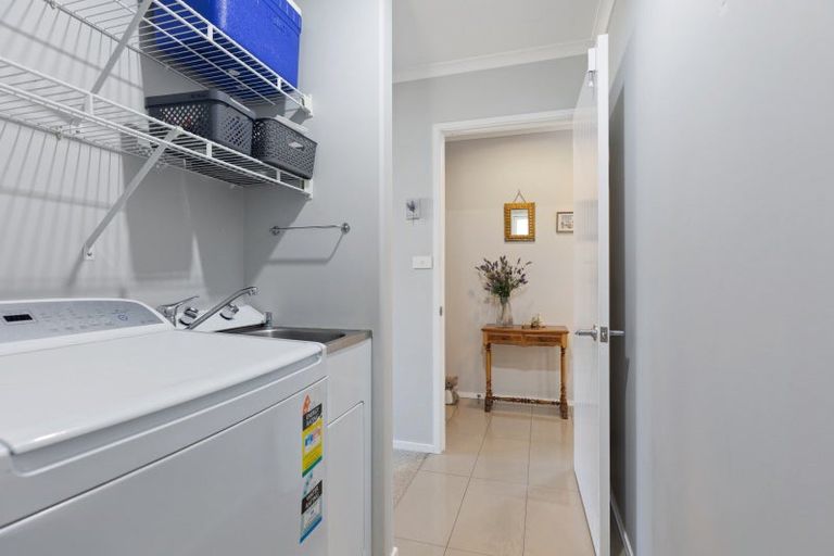 Photo of property in 41 Bridgewater Way, Pyes Pa, Tauranga, 3112